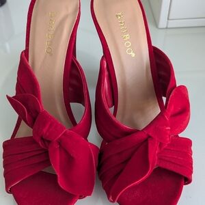 BAMBOO Women's Vibrant Red Bow Heels